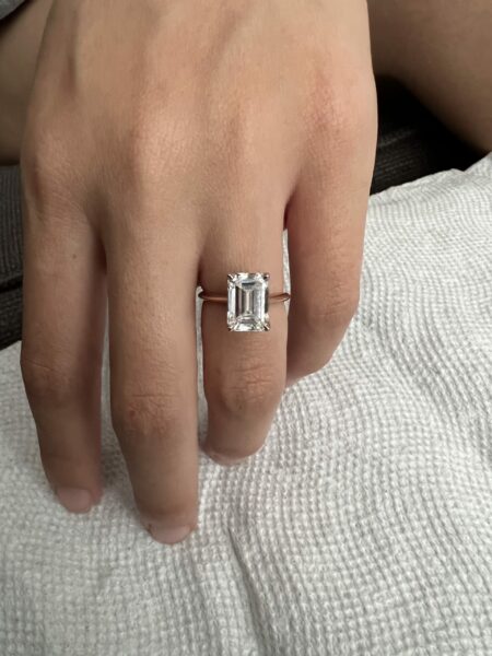IGI Certified 3.03 CT E VS1 Lab Grown Emerald Cut Diamond 14 KT Rose Gold Ring - Image 7