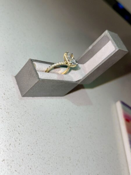 IGI Certified 3.02 CT E VVS2 Lab Grown Cut Cornered Rectangular Modified Brilliant Diamond Ring - Image 6