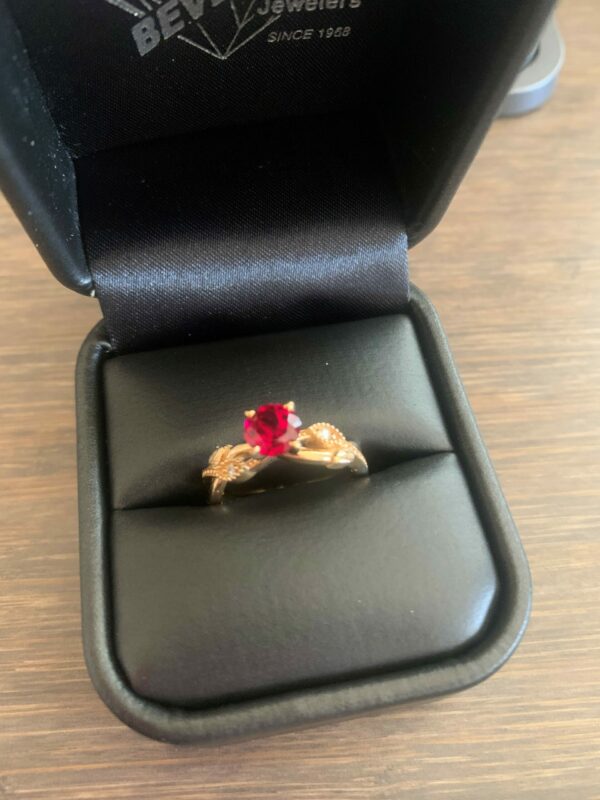 2 0.05 CTW E-F VS Lab Grown Round Brilliant Diamonds and Ruby Ring - Image 2