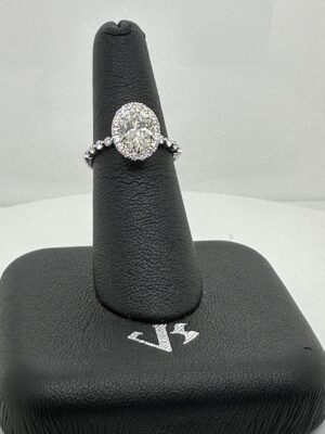IGI Certified 1.28 CT F VVS1 Lab Grown Oval Brilliant Diamond Ring