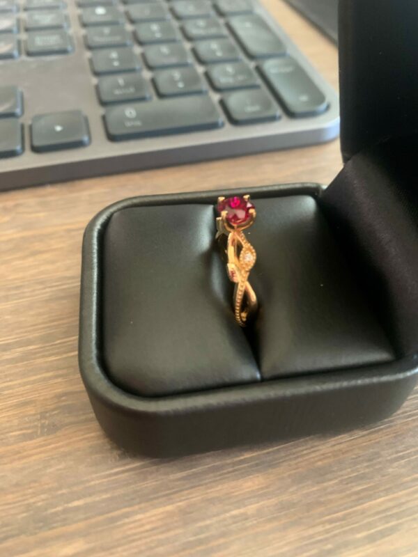 2 0.05 CTW E-F VS Lab Grown Round Brilliant Diamonds and Ruby Ring - Image 3