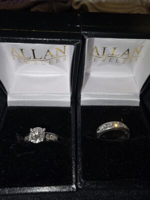 IGI Certified 1.70 CT E VVS2 Lab Grown Round Brilliant Diamond Platinum Ring with Matching Band