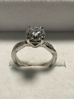 GIA Certified 1.026 CT E VS2 Lab Grown Round Diamond Ring