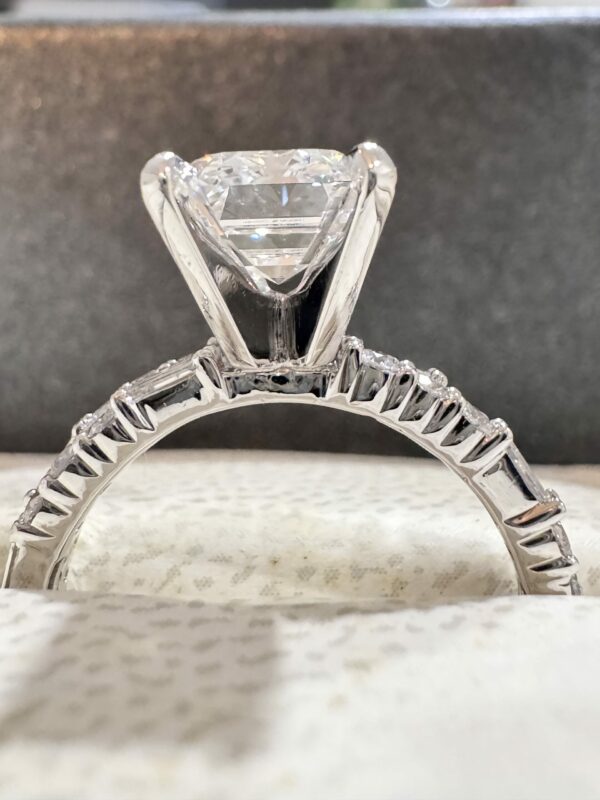 IGI Certified 2.21 CT D VVS2 Lab Grown Emerald Cut Diamond Ring - Image 4