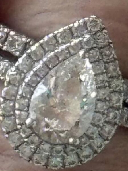 IGI 2 Carat F VS2 Pear Lab-Grown Diamond Ring - Image 10