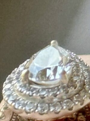 IGI 2 Carat F VS2 Pear Lab-Grown Diamond Ring