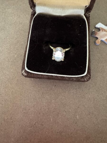 IGI Certified 3.02 CT G VS1 Lab Grown Oval Diamond Ring - Image 2