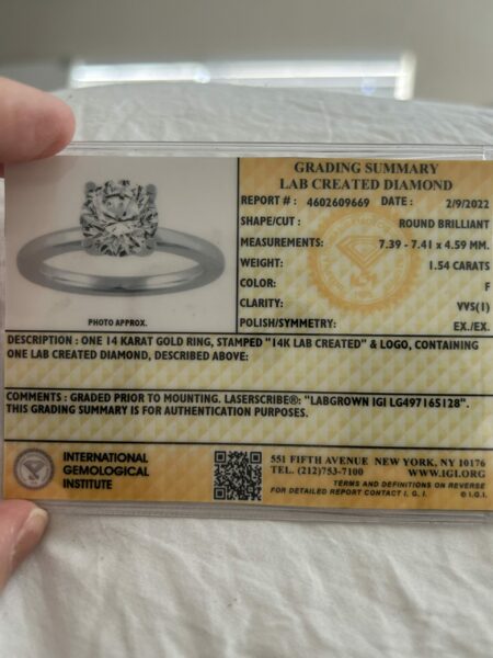 IGI Certified 1.54 CT F VVS1 Lab Grown Round Brilliant Diamond Ring - Image 2