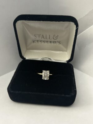 IGI 2.02 Carat I VS2 Radiant Lab-Grown Diamond Ring