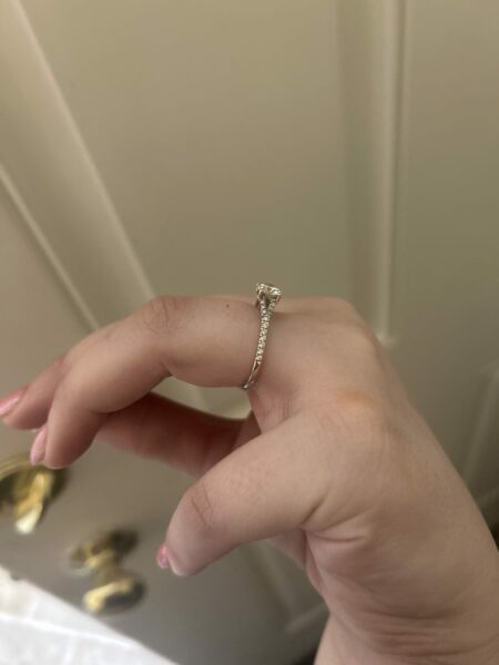 IGI 1.01 Carat G VS2 Round Lab-Grown Diamond Ring - Image 3