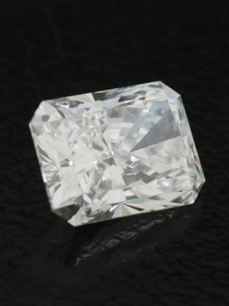 1.79 Carat E VVS1 Radiant Lab-Grown Diamond Loose Diamond - Image 8
