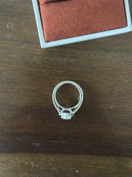 IGI Certified 2 CTW D VVS2 Lab Grown Pear Cut Diamond Ring - Image 15