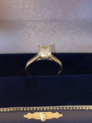 1.57 Carat G VVS2 Cushion Lab-Grown Diamond Ring