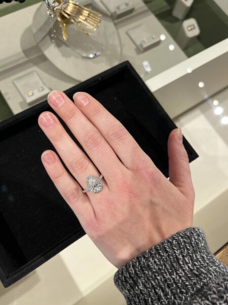 IGI Certified 2 CTW D VVS2 Lab Grown Pear Cut Diamond Ring - Image 5