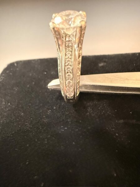 AIG 2.04 Carat D IF Round Lab-Grown Diamond Ring - Image 2