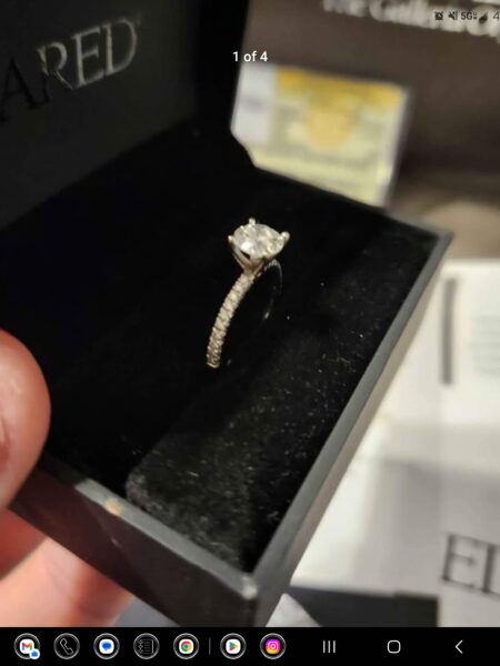 IGI 1.01 Carat E VS2 Round Lab-Grown Diamond Ring - Image 5