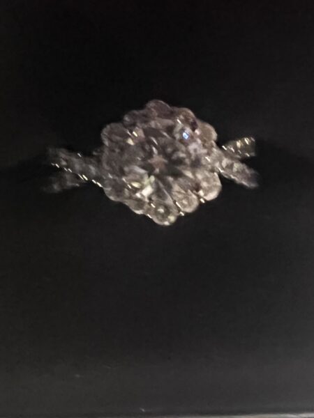 IGI 1.06 Carat F VVS2 Round Lab-Grown Diamond Ring - Image 9