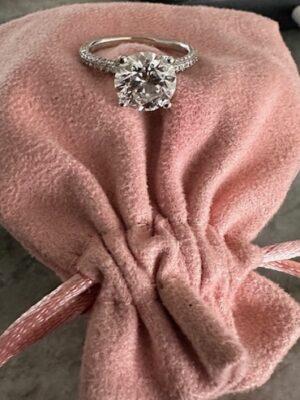 IGI 3.06 Round Center stone Carat F VS1 Round Lab-Grown Diamond Ring