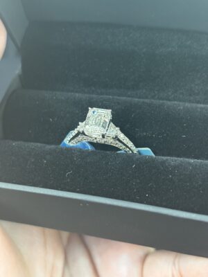 IGI 2.1 Carat F VVS1 Emerald Lab-Grown Diamond Ring