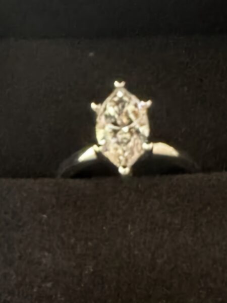 IGI 2.01 Carat F VS1 Marquise Lab-Grown Diamond Ring - Image 2