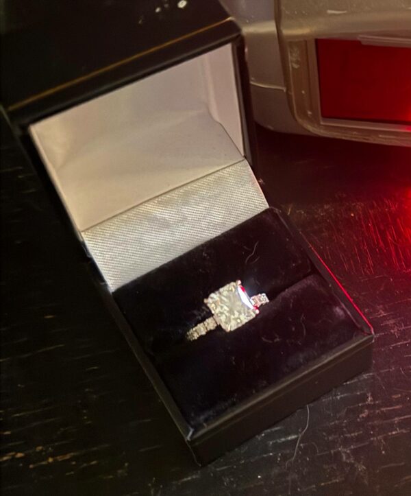 3.05 Carat G VS2 Radiant Lab-Grown Diamond Ring