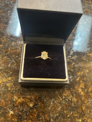 1.51 Carat E VVS2 Oval Lab-Grown Diamond Ring