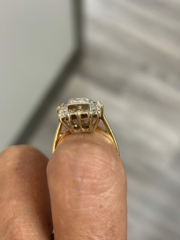 GIA Certified 1.06 Carat F VVS2 Princess Natural Diamond Ring - Image 2