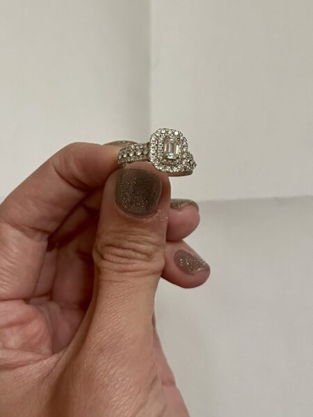 GSI Certified 1.53 CT E VS1 Lab Grown Emerald Cut Diamond Ring - Image 9