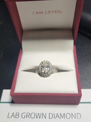 GCAL Certified 2.95 CT D VS1 Lab Grown Round Diamond Ring