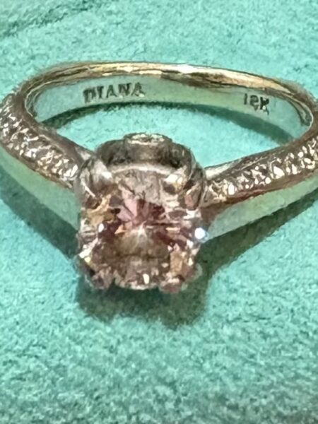 1.08 Carat F SI1 Round Natural Diamond Ring