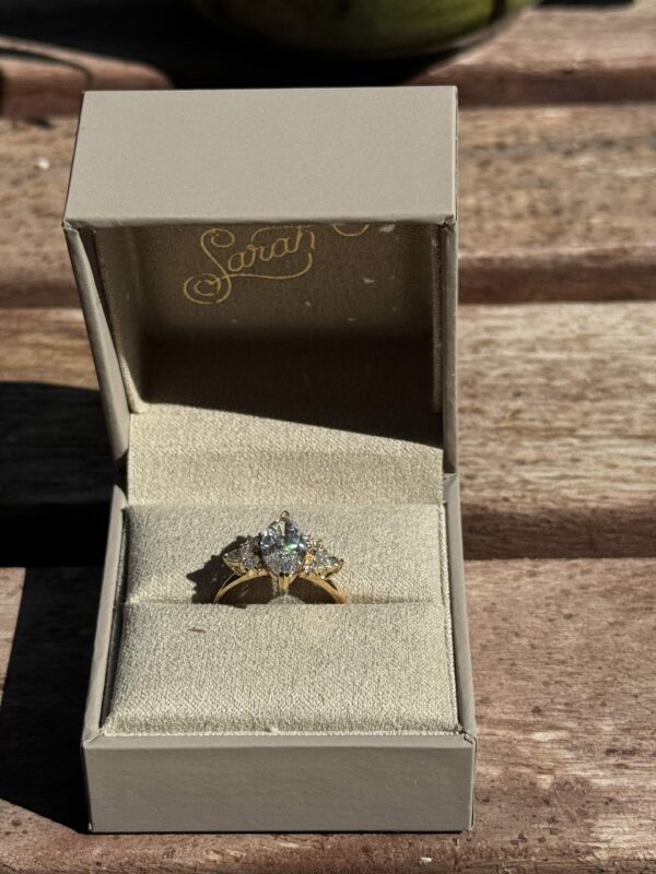 2.01 CT E VS2 Lab Grown Marquise Diamond Ring - Image 7