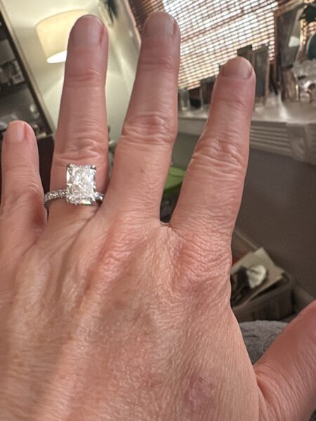 IGI 5.01 D VS1 Lab Grown Radiant Diamond Ring - Image 10
