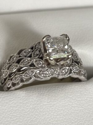 GCAL 1.02 CT F VS1 Lab Grown Princess Cut Diamond Ring and Matching Band