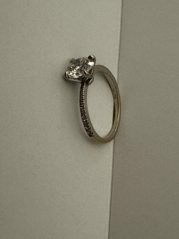 IGI 1.29 CT J VS2 Lab Grown Round Diamond Ring - Image 5
