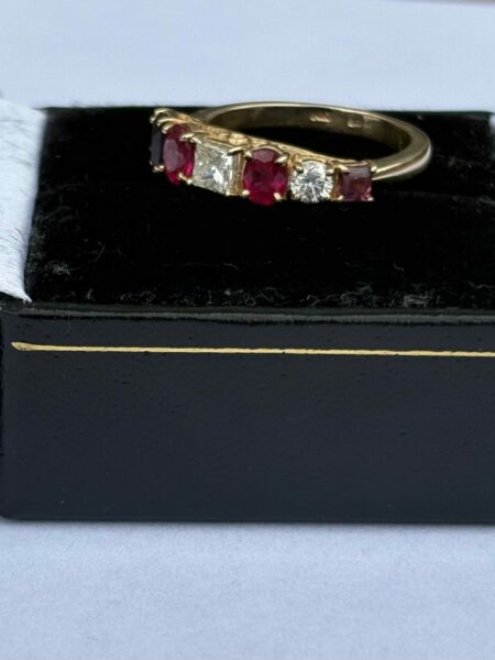 1.45 CT G VS1 Princess Cut Natural Diamond Ring - Image 4