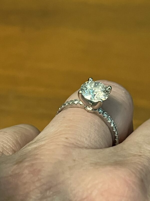 IGI 2.25 Carat I SI2 Round Lab Grown Ring - Image 4