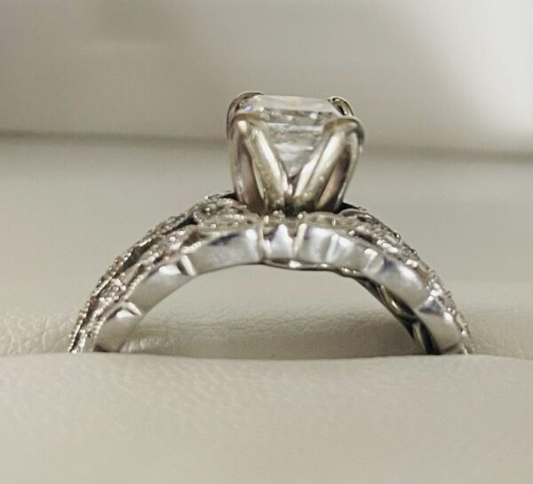 GCAL 1.02 CT F VS1 Lab Grown Princess Cut Diamond Ring and Matching Band - Image 4
