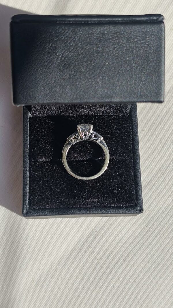 GCAL 1.64 Carat E VVS1 Radiant Lab-Grown Diamond Ring - Image 3