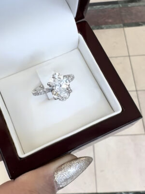 3.15 Carat F VVS2 Oval Lab-Grown Diamond Ring