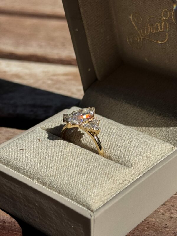 2.01 CT E VS2 Lab Grown Marquise Diamond Ring - Image 9