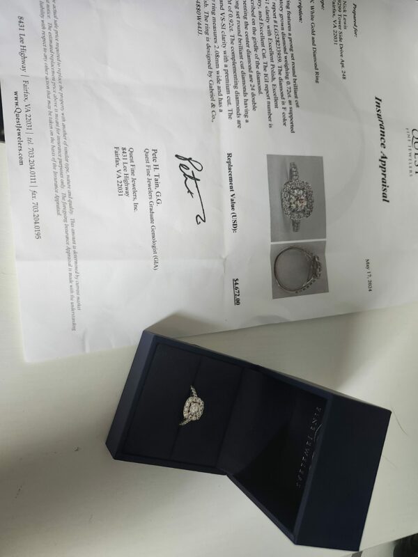 IGI .94 Carat F VS1 Oval Lab-Grown Diamond Ring - Image 2