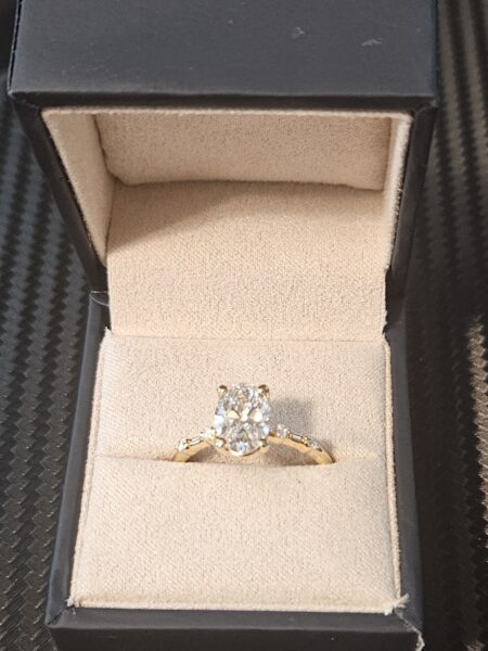 IGI 2.07 Carat E VVS2 Oval Lab Grown Ring