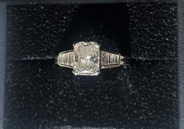 GCAL 1.64 Carat E VVS1 Radiant Lab-Grown Diamond Ring - Image 9
