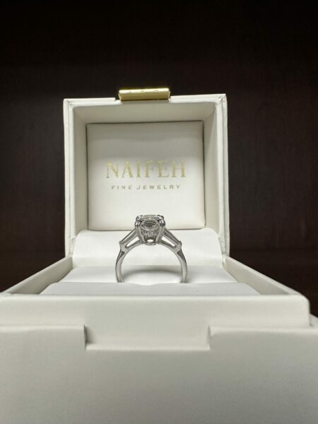 3.10 Carat D VVS2 Oval Lab-Grown Diamond Ring - Image 5