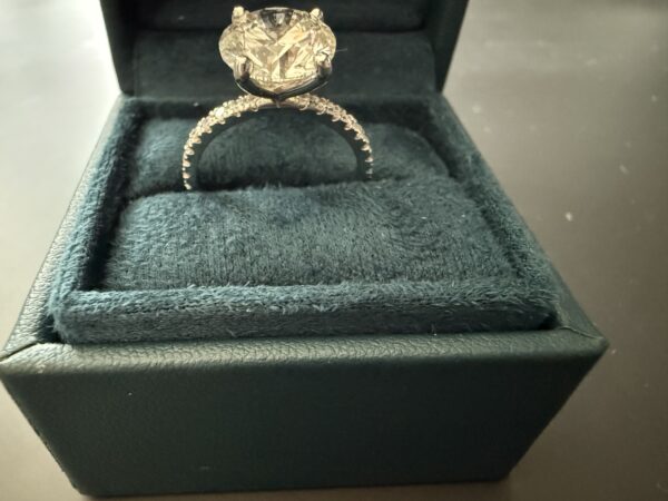 IGI 3.50 Carat G VS1 Round Lab Grown Ring - Image 7
