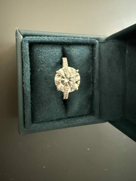 IGI 3.50 Carat G VS1 Round Lab Grown Ring