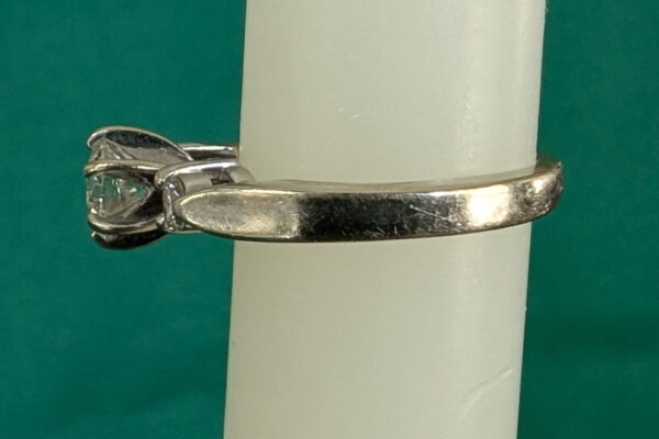EGL 0.73 Carat G VS2 Round Natural Diamond Ring - Image 5