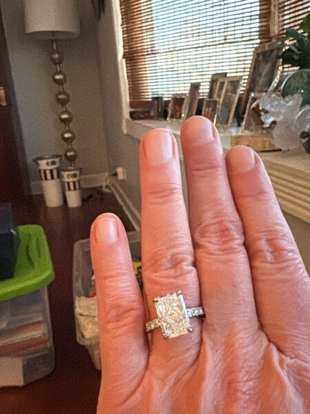 IGI 5.01 D VS1 Lab Grown Radiant Diamond Ring - Image 9