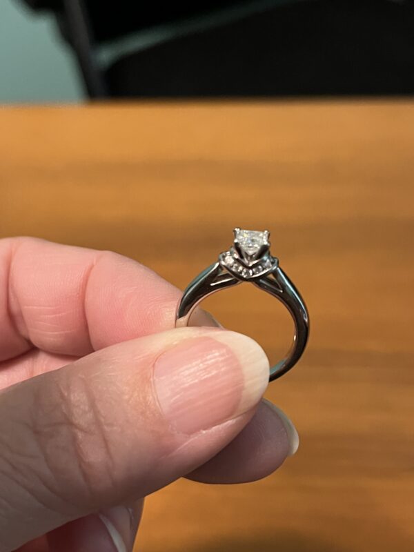 IGI .58 Carat G VS1 Princess Natural Diamond Ring - Image 6