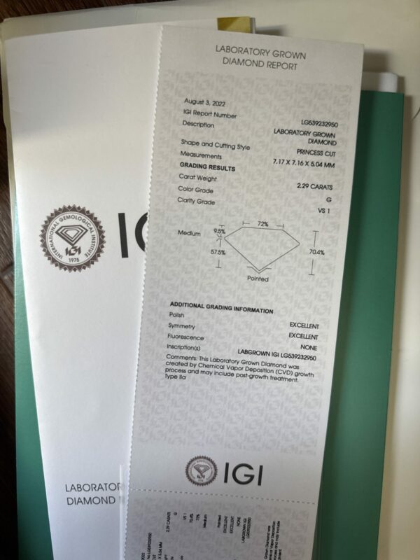 IGI 2.3 Carat G VS1 Princess Lab-Grown Diamond Ring - Image 4